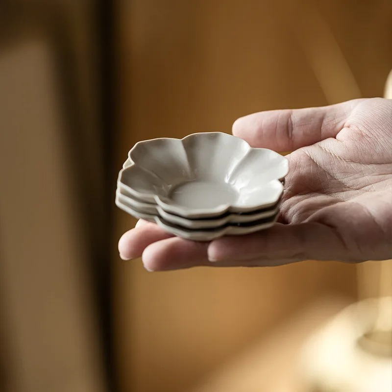 Coffee Tea Catering - Подставки с растительным пеплом и подсолнухом,